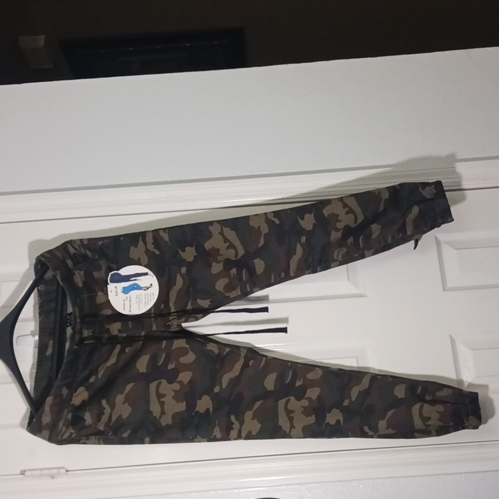 V.I.P Jogger Pants Camouflage Strechable Ankle Part Style